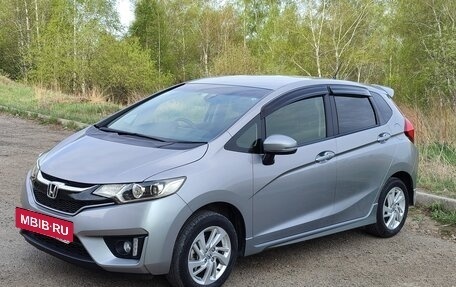 Honda Fit III, 2015 год, 1 200 000 рублей, 5 фотография