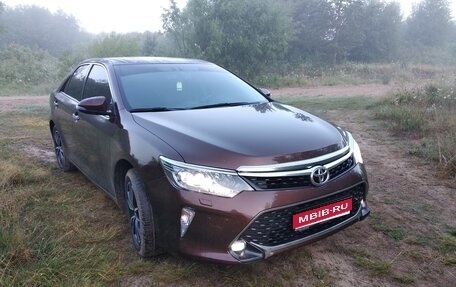 Toyota Camry, 2017 год, 2 390 000 рублей, 1 фотография