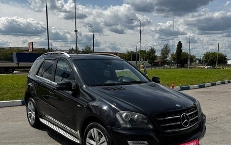 Mercedes-Benz M-Класс, 2011 год, 1 680 000 рублей, 2 фотография