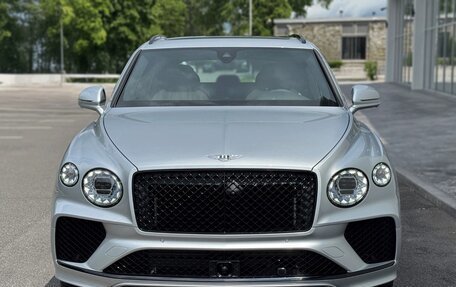 Bentley Bentayga I, 2025 год, 34 009 520 рублей, 2 фотография