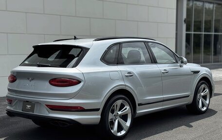 Bentley Bentayga I, 2025 год, 34 009 520 рублей, 4 фотография
