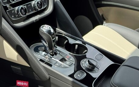Bentley Bentayga I, 2025 год, 34 009 520 рублей, 10 фотография