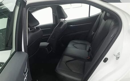Toyota Camry, 2022 год, 2 270 000 рублей, 14 фотография