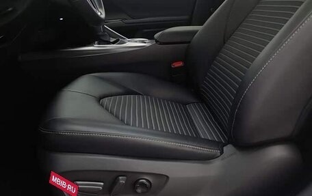 Toyota Camry, 2022 год, 2 270 000 рублей, 15 фотография