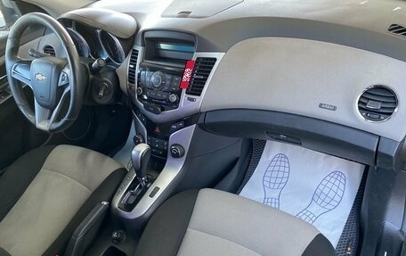 Chevrolet Cruze II, 2011 год, 499 000 рублей, 8 фотография