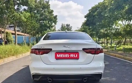 Jaguar XE I рестайлинг, 2021 год, 2 160 000 рублей, 5 фотография