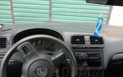 Volkswagen Polo VI (EU Market), 2014 год, 750 000 рублей, 1 фотография