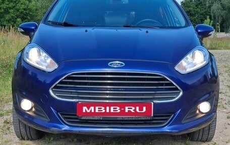 Ford Fiesta, 2015 год, 1 050 000 рублей, 3 фотография