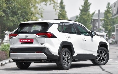 Toyota RAV4, 2025 год, 3 436 652 рублей, 4 фотография