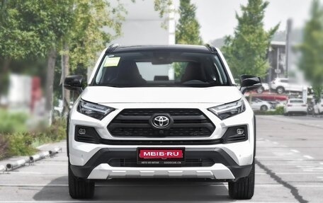 Toyota RAV4, 2025 год, 3 436 652 рублей, 5 фотография
