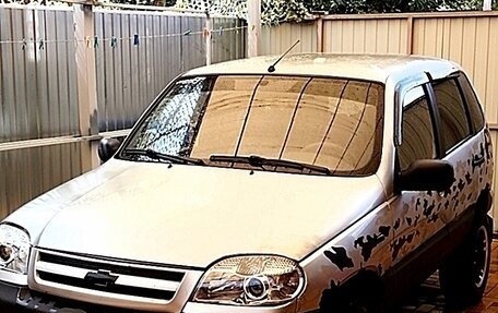 Chevrolet Niva I рестайлинг, 2003 год, 340 000 рублей, 2 фотография