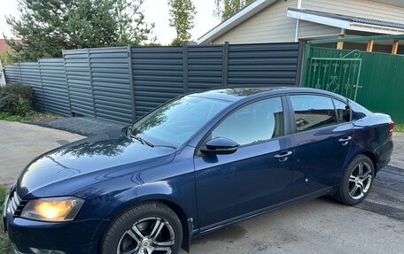Volkswagen Passat B7, 2012 год, 900 000 рублей, 2 фотография