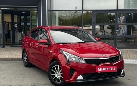 KIA Rio IV, 2021 год, 1 830 000 рублей, 3 фотография