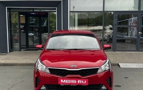 KIA Rio IV, 2021 год, 1 830 000 рублей, 2 фотография