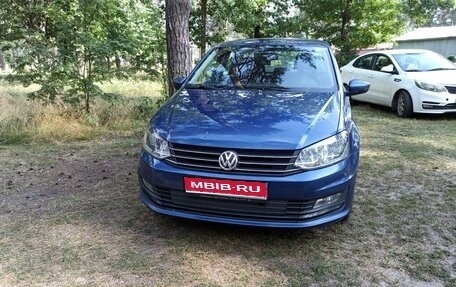 Volkswagen Polo VI (EU Market), 2019 год, 900 000 рублей, 1 фотография