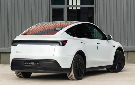 Tesla Model Y I, 2025 год, 5 415 119 рублей, 4 фотография