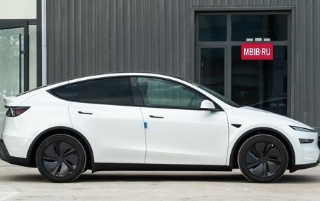 Tesla Model Y I, 2025 год, 5 415 119 рублей, 8 фотография