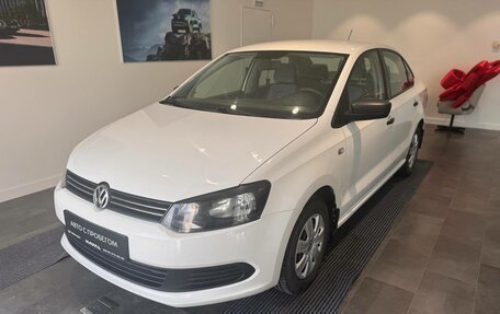Volkswagen Polo VI (EU Market), 2013 год, 770 000 рублей, 2 фотография