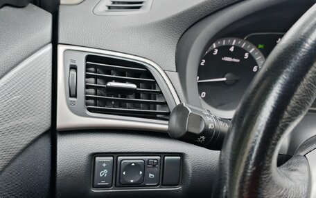 Nissan Tiida, 2015 год, 889 000 рублей, 23 фотография