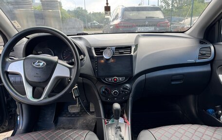 Hyundai Solaris II рестайлинг, 2011 год, 550 000 рублей, 1 фотография