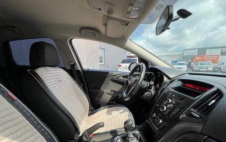 Opel Astra J, 2011 год, 659 000 рублей, 7 фотография