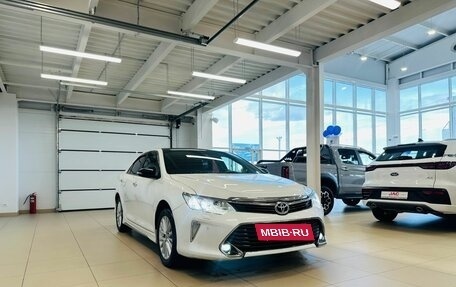Toyota Camry, 2015 год, 2 199 900 рублей, 8 фотография