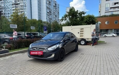 Hyundai Solaris II рестайлинг, 2011 год, 550 000 рублей, 10 фотография
