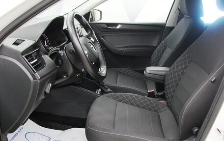 Skoda Rapid II, 2022 год, 1 695 000 рублей, 9 фотография