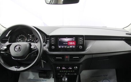 Skoda Rapid II, 2022 год, 1 695 000 рублей, 10 фотография