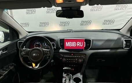 KIA Sportage IV рестайлинг, 2018 год, 1 800 000 рублей, 11 фотография