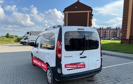 Renault Kangoo II рестайлинг, 2008 год, 650 000 рублей, 2 фотография