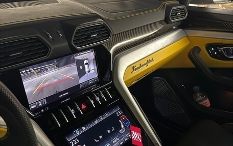 Lamborghini Urus I, 2021 год, 28 500 000 рублей, 8 фотография