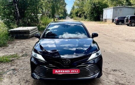 Toyota Camry, 2018 год, 2 900 000 рублей, 9 фотография