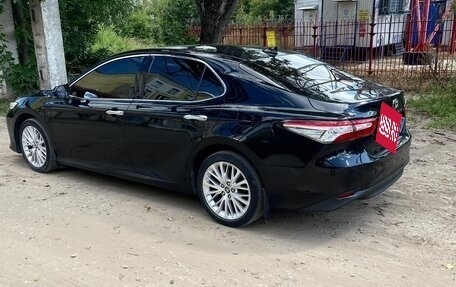 Toyota Camry, 2018 год, 2 900 000 рублей, 7 фотография