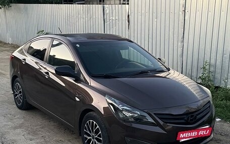 Hyundai Solaris II рестайлинг, 2016 год, 950 000 рублей, 2 фотография