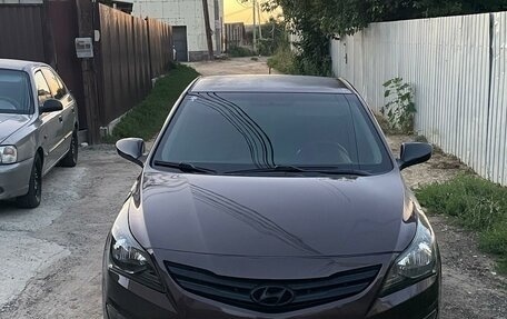 Hyundai Solaris II рестайлинг, 2016 год, 950 000 рублей, 3 фотография