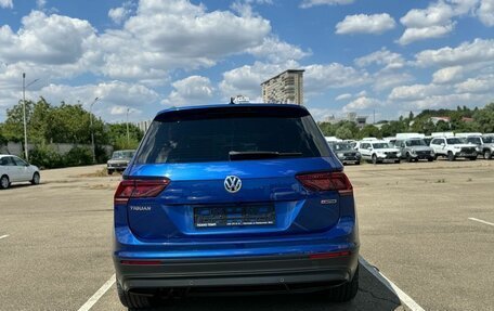 Volkswagen Tiguan II, 2018 год, 2 250 000 рублей, 6 фотография