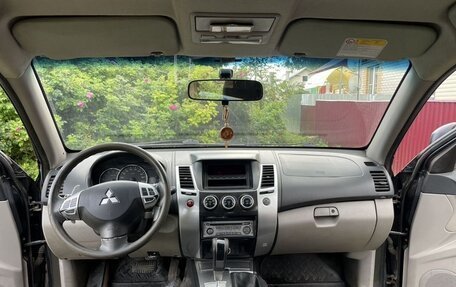 Mitsubishi Pajero Sport II рестайлинг, 2011 год, 1 300 000 рублей, 17 фотография