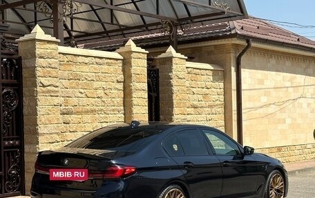 BMW 5 серия, 2018 год, 3 750 000 рублей, 4 фотография