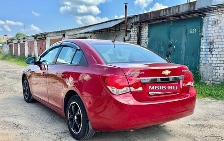 Chevrolet Cruze II, 2010 год, 698 000 рублей, 2 фотография