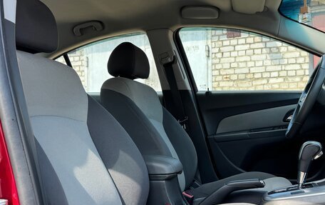Chevrolet Cruze II, 2010 год, 698 000 рублей, 15 фотография