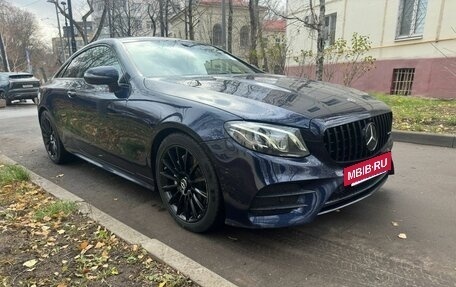Mercedes-Benz E-Класс, 2018 год, 4 500 000 рублей, 4 фотография