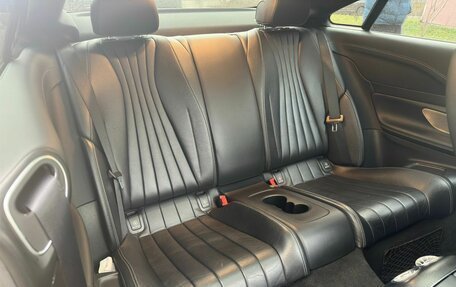 Mercedes-Benz E-Класс, 2018 год, 4 500 000 рублей, 18 фотография