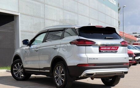 Geely Atlas, 2024 год, 2 300 000 рублей, 7 фотография