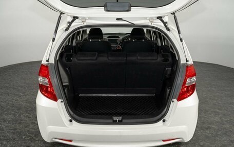 Honda Fit III, 2013 год, 889 000 рублей, 16 фотография