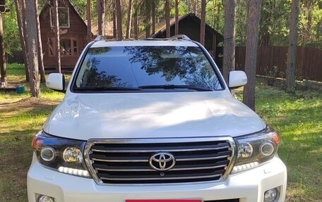 Toyota Land Cruiser 200, 2015 год, 5 250 000 рублей, 2 фотография