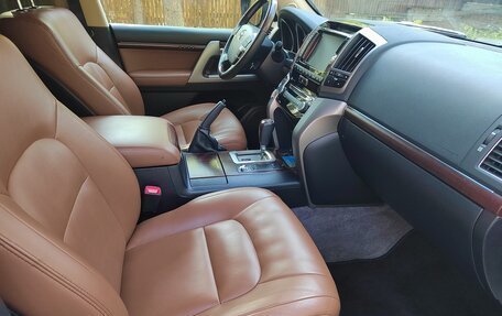 Toyota Land Cruiser 200, 2015 год, 5 250 000 рублей, 8 фотография