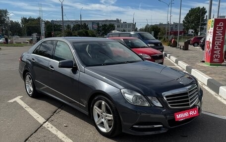 Mercedes-Benz E-Класс, 2012 год, 1 790 000 рублей, 2 фотография