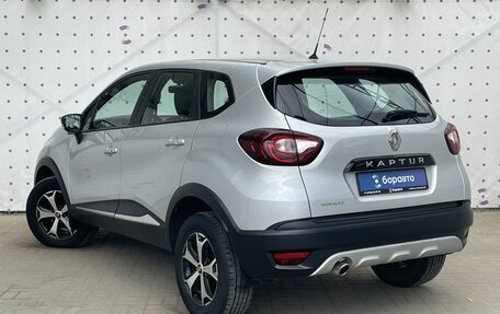 Renault Kaptur I рестайлинг, 2018 год, 1 385 000 рублей, 5 фотография