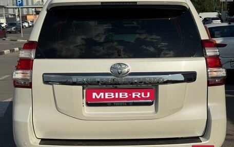 Toyota Land Cruiser Prado 150 рестайлинг 2, 2014 год, 3 000 000 рублей, 4 фотография